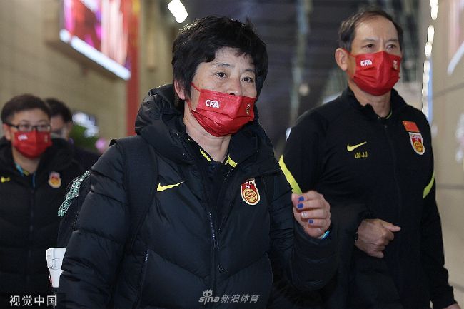 姐姐拉我一把